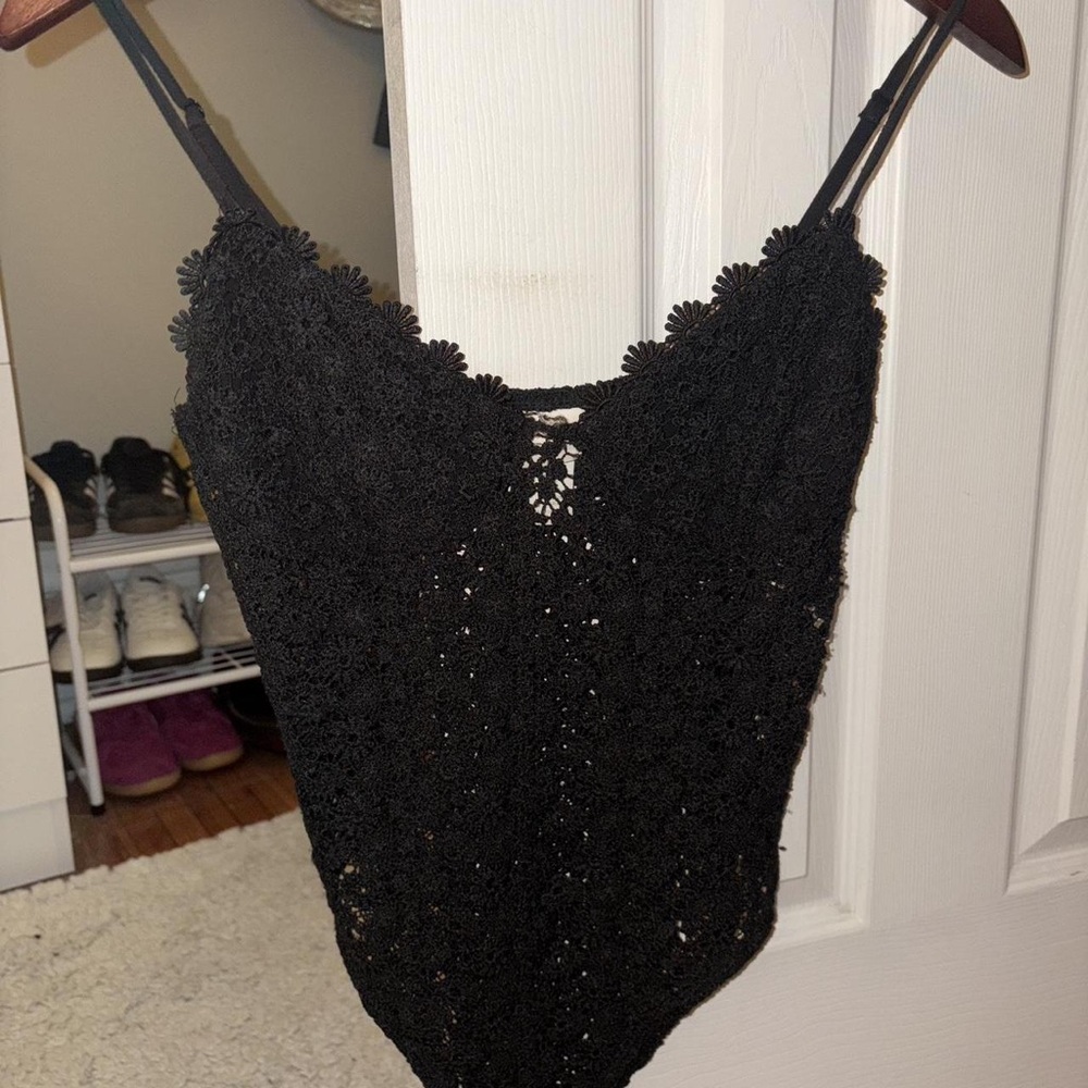 H&M Black Floral Lace Bodysuit